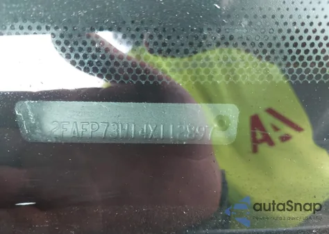 2004 Ford Crown Victoria Standard from USA, damaged, VIN 2FAFP73W14X112897